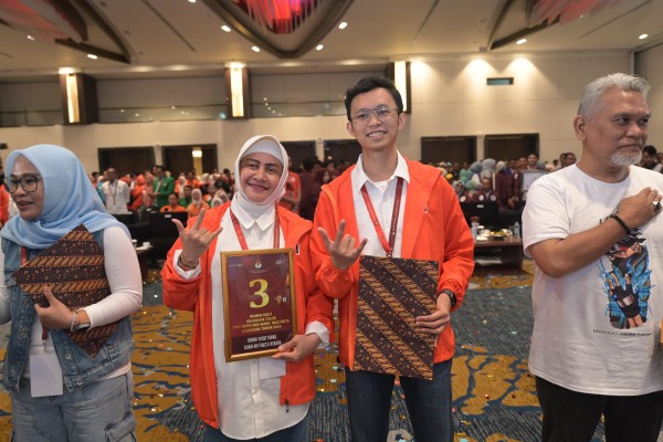 Pasangan calon Wali Kota dan Wakil Wali Kota Makassar, Indira Yusuf Ismail dan Ilham Ari Fauzi, resmi mendapatkan nomor urut 03 dalam Pengundian dan Penetapan Nomor Urut Pilwali yang diselenggarakan oleh KPU Kota Makassar.