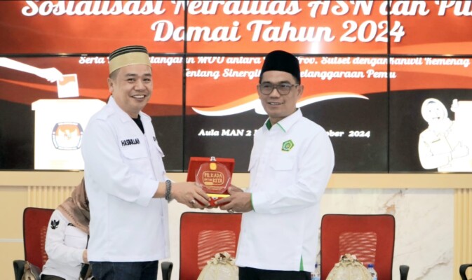 Kepala Kanwil Kementerian Agama Provinsi Sulawesi Selatan (Sulsel), Muh. Tonang meneken Perjanjian Kerja Sama (PKS) dengan Komisi Pemilihan Umum (KPU) Sulsel.