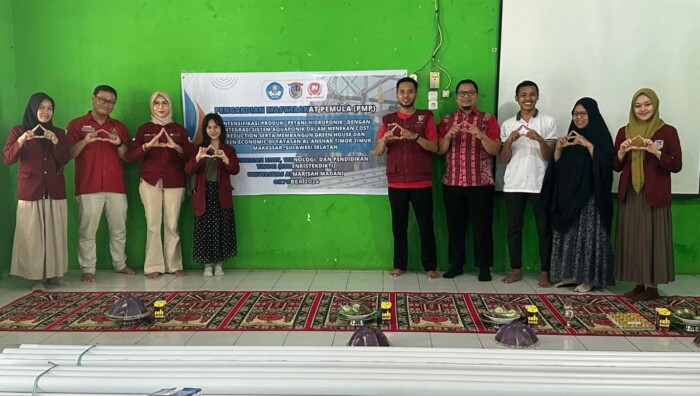 Tim Pengabdian Masyarakat Pemula (PMP) yang terdiri dari sejumlah dosen dan mahasiswa melaksanakan program pengabdian masyarakat berbasis mitra usaha di Pondok Pesantren Al Anshar, Timor Timur, Sudiang Makassar, Sabtu (19/10/2024).