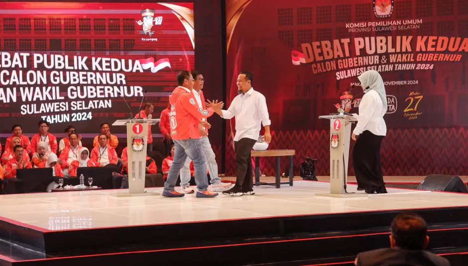 Moh Ramdhan Pomanto (Danny) dan Andi Sudirman Sulaiman saat beradu gagasan pada debat Pilgub 2024. Keduanya sepakat apapun hasil pilgub, Sulsel harus tetap aman.