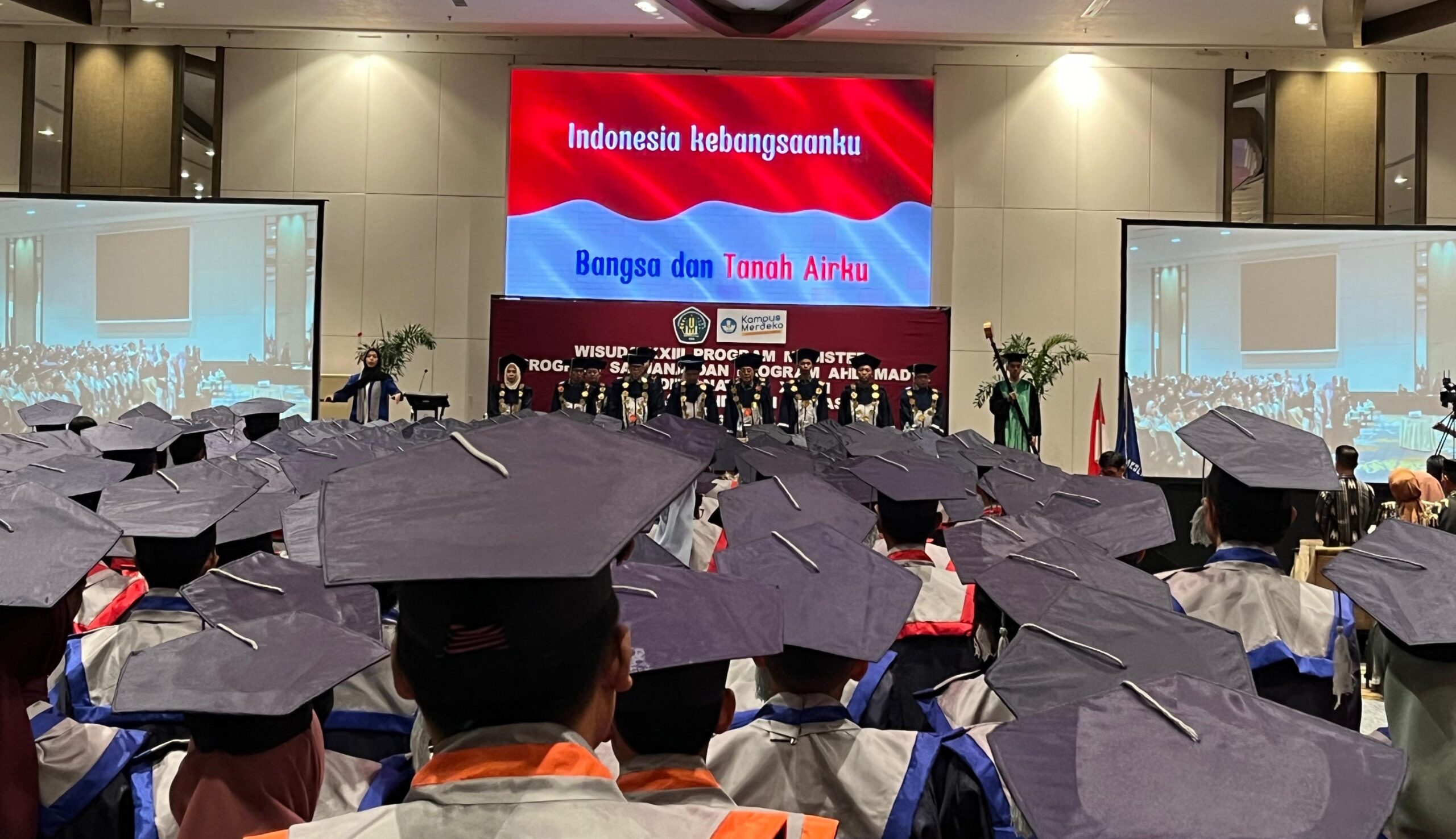 Universitas Handayani Makassar (UHM) menggelar Rapat Senat terbuka luar biasa Wisuda XXIII program pascasarjana, sarjana, dan ahli madya serta peringatan Dies Natalis ke XXVIII tahun 2024.