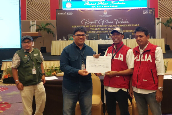 Ketua KPU Makassar, Andi Muhammad Yasir Arafat di Hotel Claro Makassar, Jumat (6/12/2024).