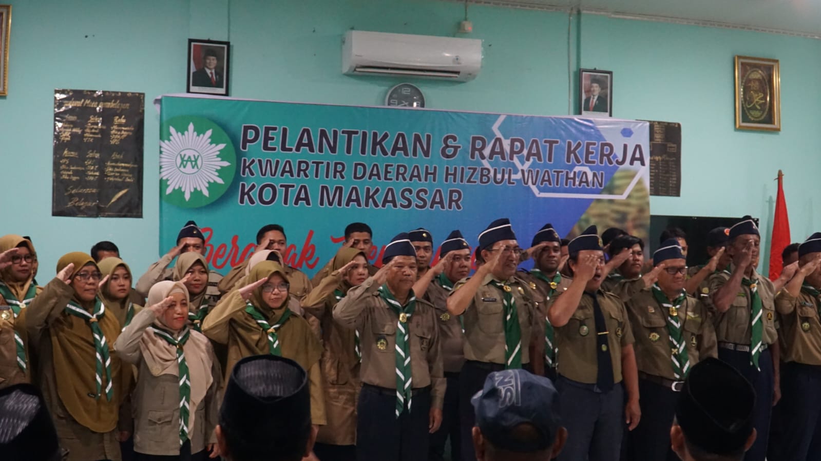 Kwartir Daerah (Kwarda) Hizbul Wathan Kota Makassar resmi dilantik. Kegiatan pelantikan dengan tema “Bergerak Membangun Kader Kepanduan” ini dilaksanakan di Aula Pesantren Darul Arqam Gombara, Jl. Ir Sutami Makassar, Sabtu (11/1/2025).