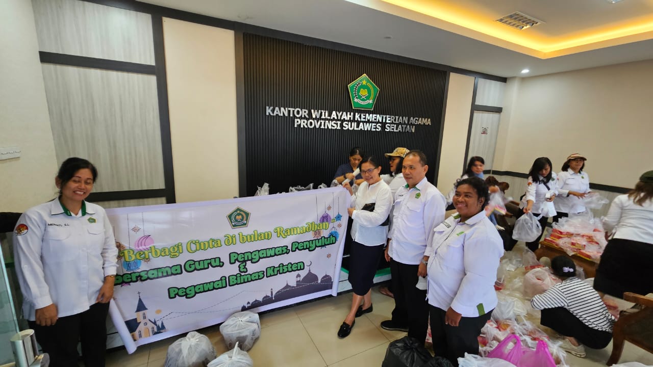 Pembimbingan Masyarakat (Bimas) Kristen Kanwil Kemenag Sulsel berkolaborasi dengan Penyelenggara Kristen Kemenag Kota Makassar, Guru, Pengawas, dan Penyuluh Agama Kristen Kota Makassar menunjukkan kepedulian dan kebersamaan dalam semangat toleransi dengan menggelar aksi Bagi–bagi Takjil serempak (makanan/minuman berbuka puasa) di sejumlah titik di Kota Makassar.