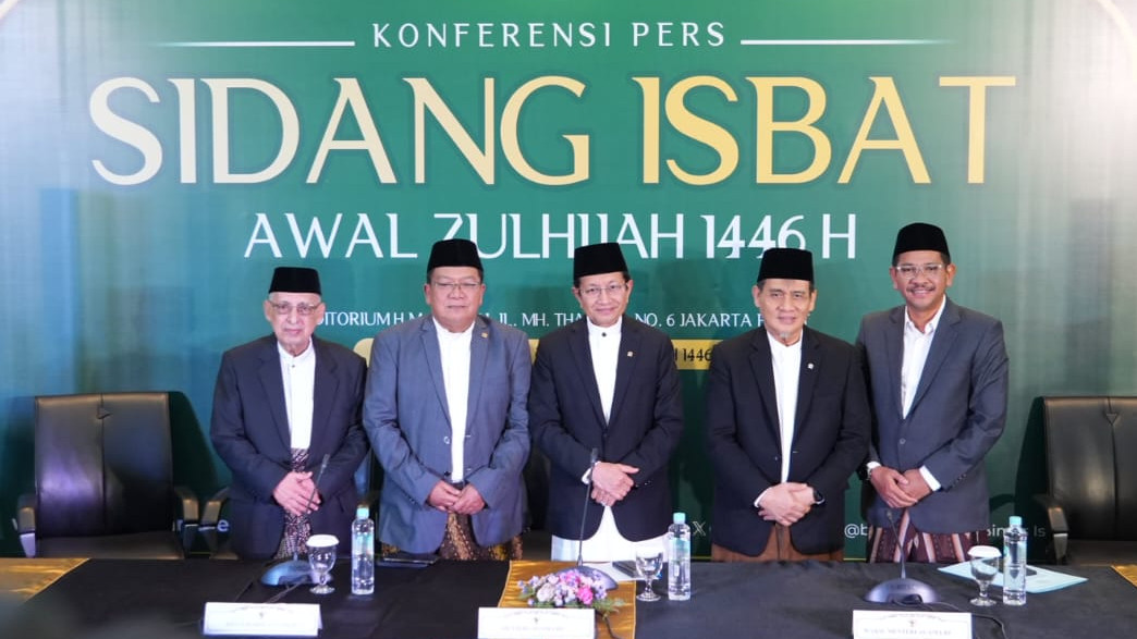 Pemerintah resmi menetapkan 1 Zulhijah 1446 Hijriah jatuh pada Rabu, 28 Mei 2025. Keputusan ini diumumkan dalam sidang isbat yang digelar pada Selasa (27/5/2025) di Auditorium H.M. Rasjidi, Kantor Kementerian Agama, Jakarta.
